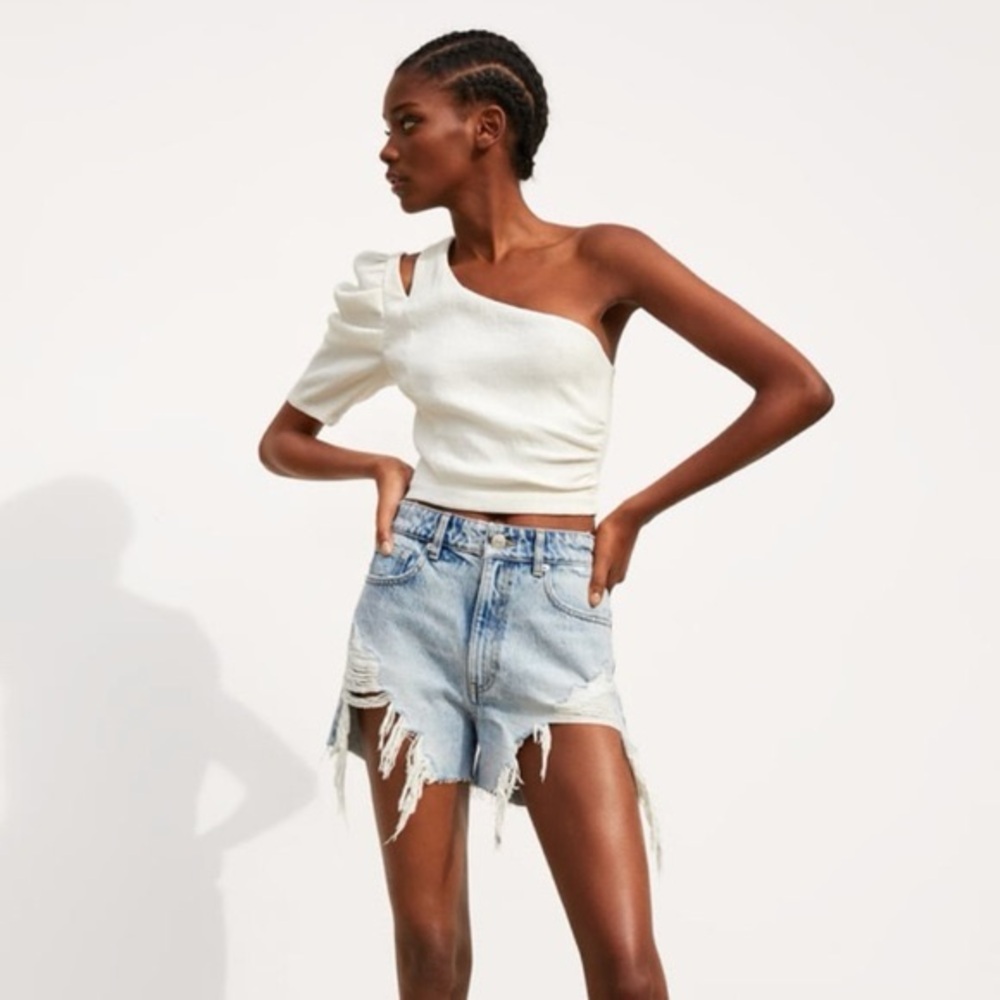 Zara White Asymmetric Blouse